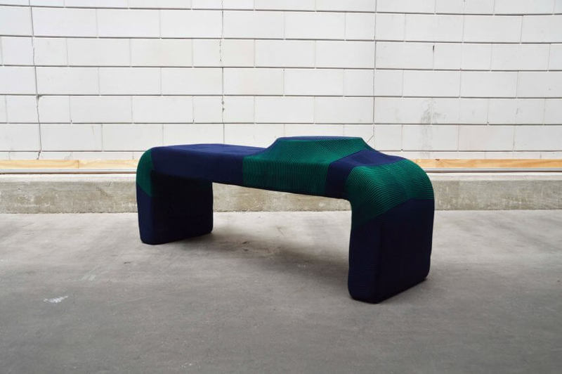 Floor Skrabanja проектирует 3D-трикотажную мебель без скоб или швов