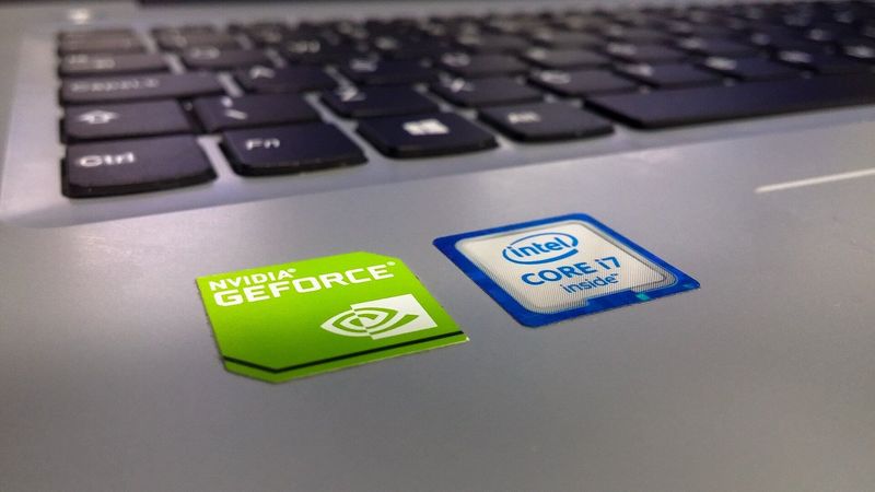 Intel предлагает новое охлаждения ноутбука