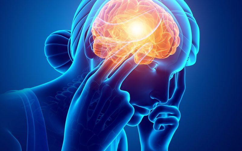 Самопомощь при головной боли без анальгетиков: советы остеопата