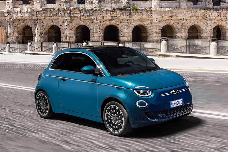 Fiat перейдет на полностью электрические двигатели к 2030 году