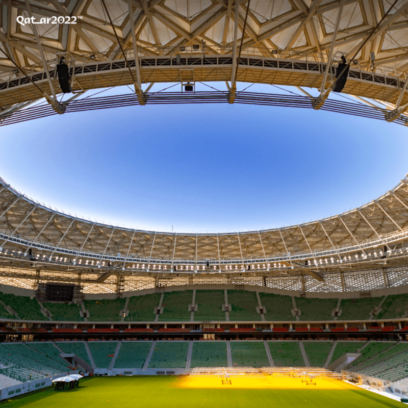 Спортивный стадион в виде головного убора, убережет спортсменов от жары