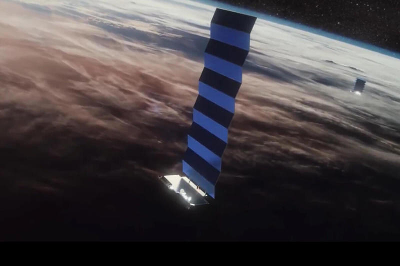 Солнечная буря сбила с орбиты до 40 спутников SpaceX Starlink