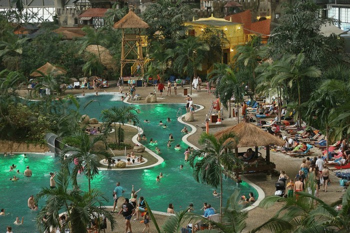 Tropical Islands Resort – тропический остров в ангаре нацистских времен