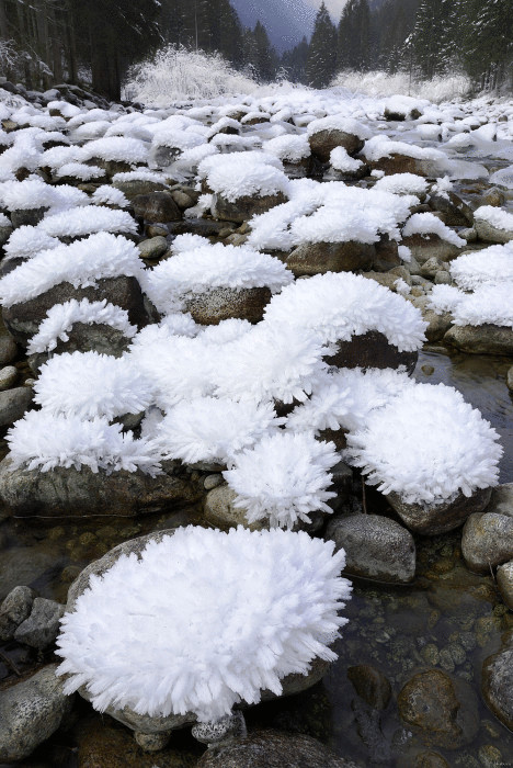 12 природных произведений искусства из снега и льда 