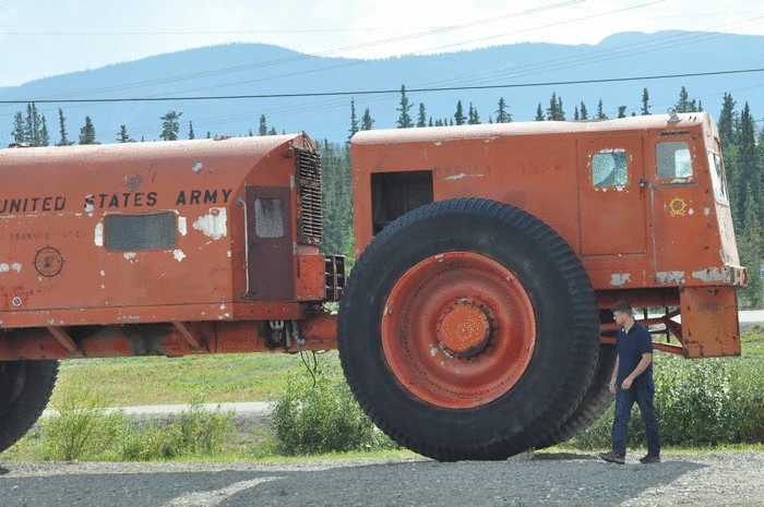 Самый длинный в мире внедорожник, бороздивший просторы Аляски 
